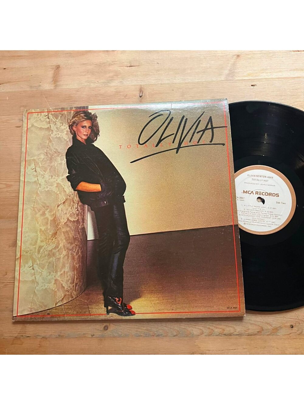 Olivia Newton-John - Totally Hit 33rpm VG+ VR19